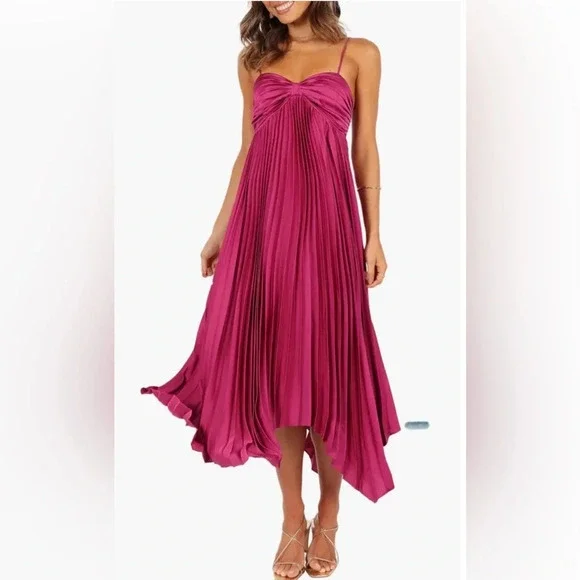 New Petal &‎ Pup Pleated Sleeveless Satin Maxi Dress - Picture 5 of 11